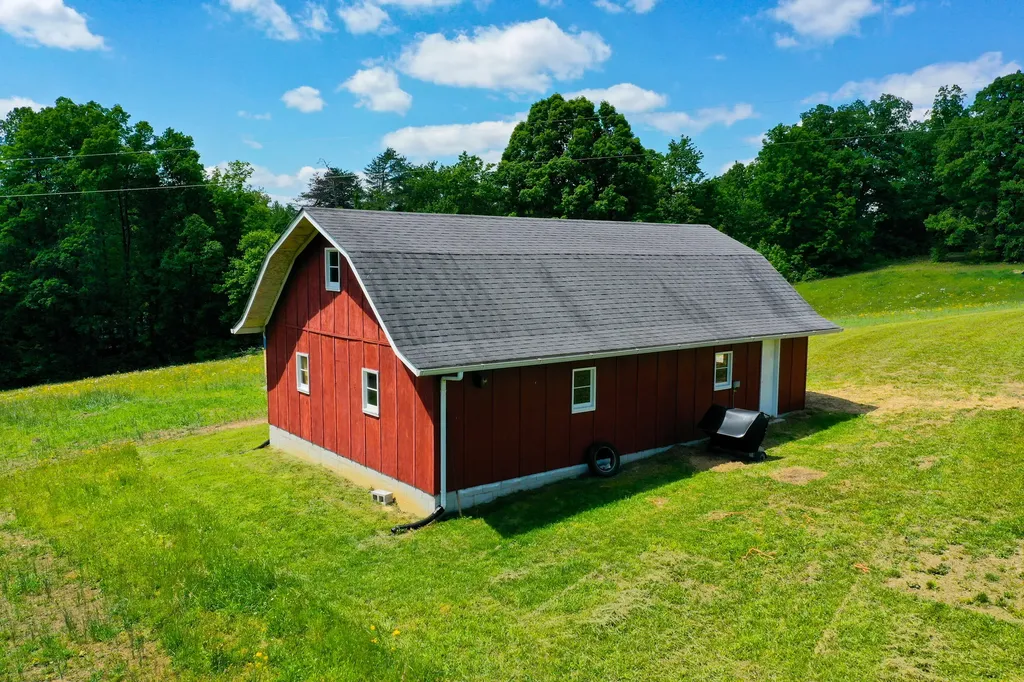 1080 Furnace Junction Road Ravenna KY 40472