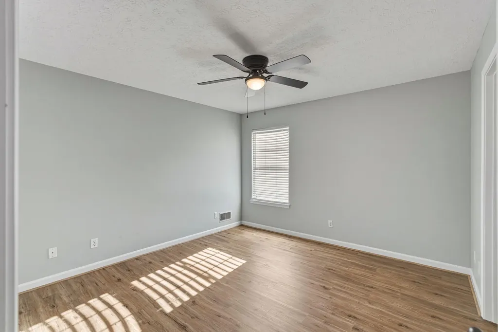 186 Woodfield Circle Shelbyville KY 40065