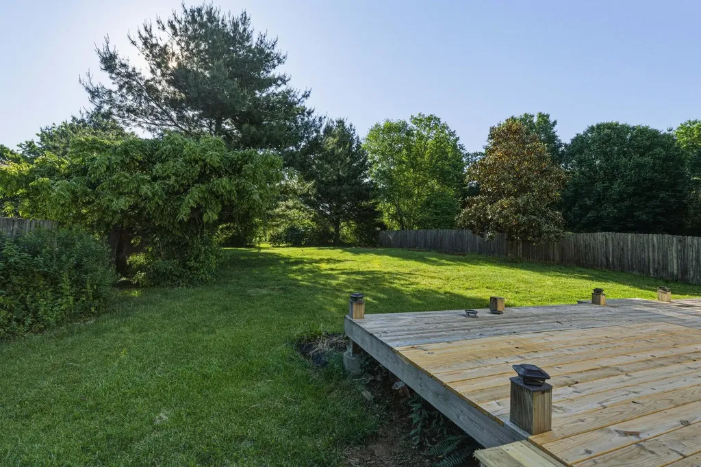 186 Woodfield Circle Shelbyville KY 40065