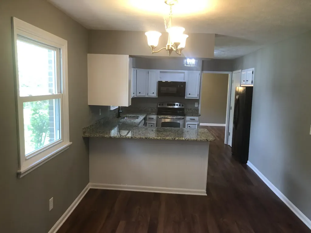 3900 Sundart Drive Lexington KY 40517