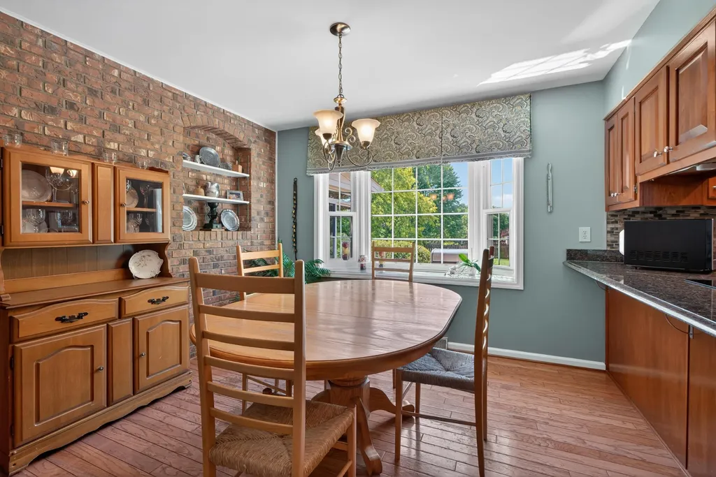 202 S Stourbridge Road Versailles KY 40383