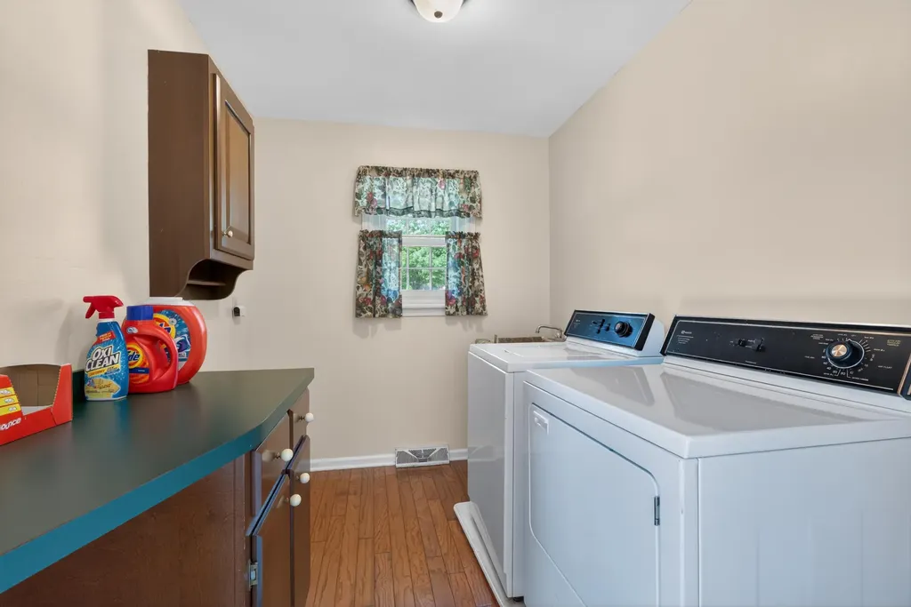 202 S Stourbridge Road Versailles KY 40383