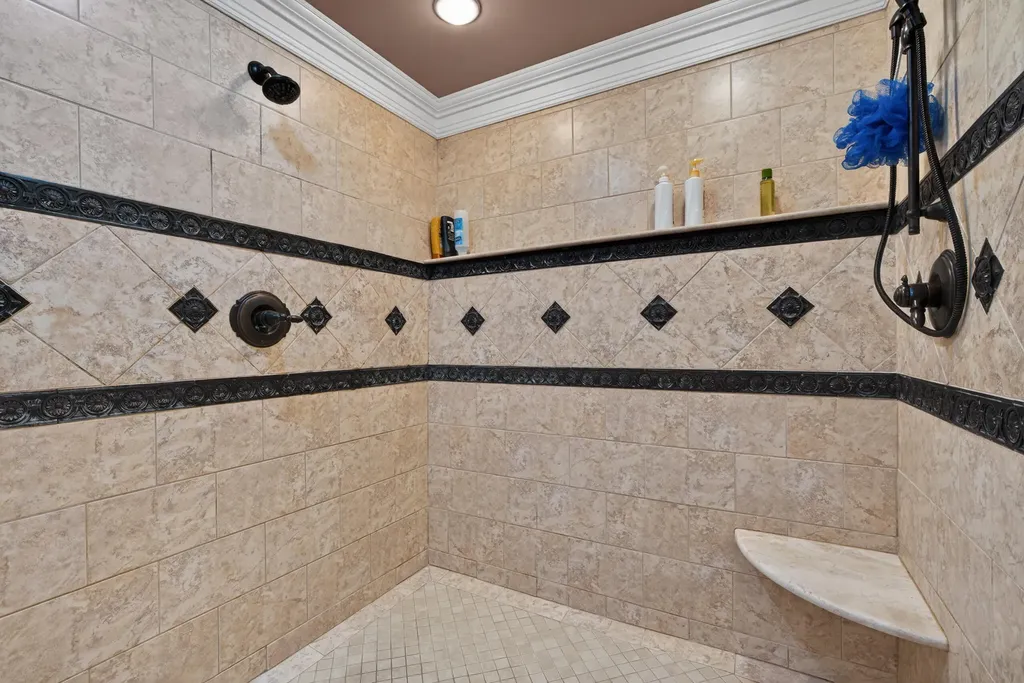 202 S Stourbridge Road Versailles KY 40383