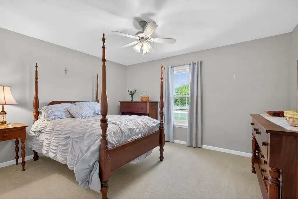 202 S Stourbridge Road Versailles KY 40383