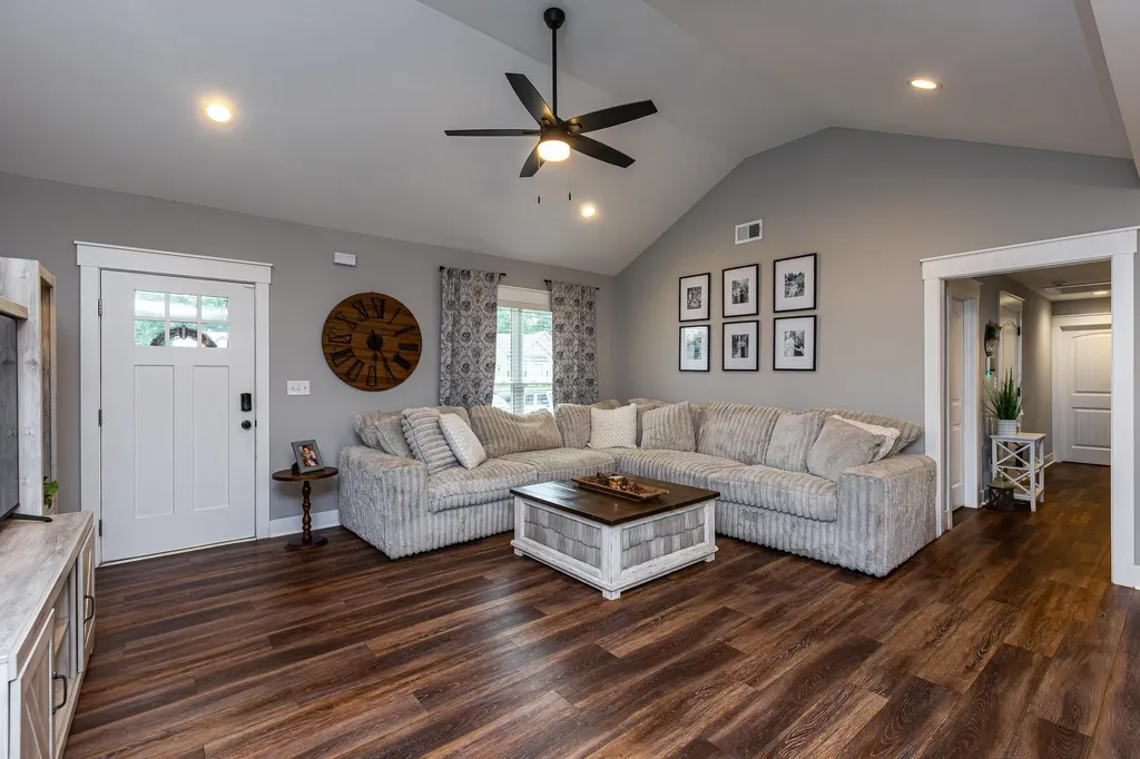 132 Allyson Circle Junction City KY 40440