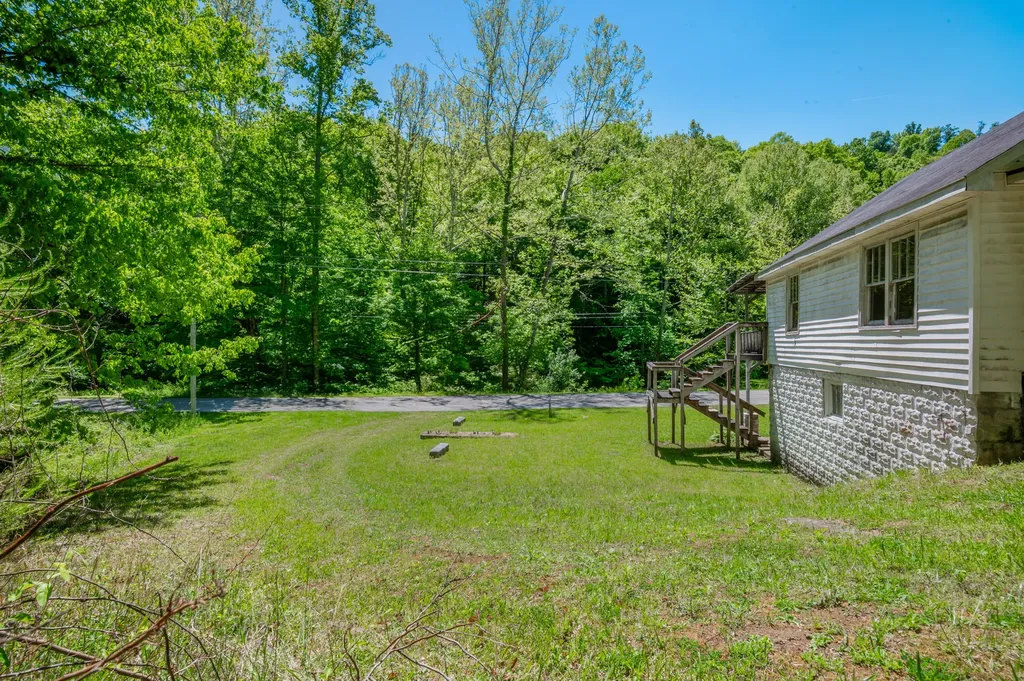 2222 Sandy Gap Road Somerset KY 42501