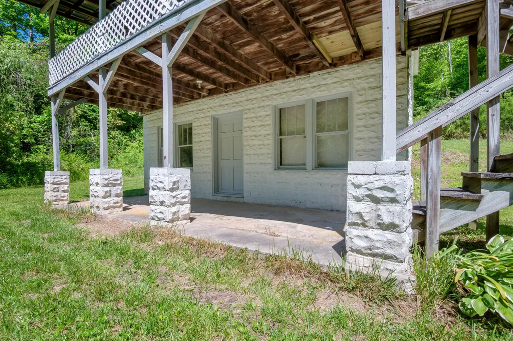 2222 Sandy Gap Road Somerset KY 42501