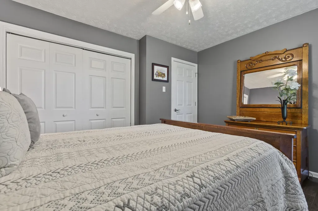 923 Kentucky 1940 Cynthiana KY 41031