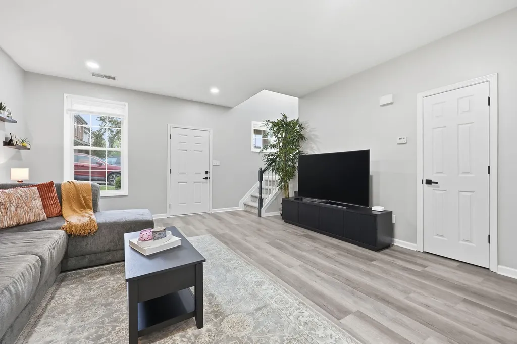 3691 Lochdale Terrace Lexington KY 40514