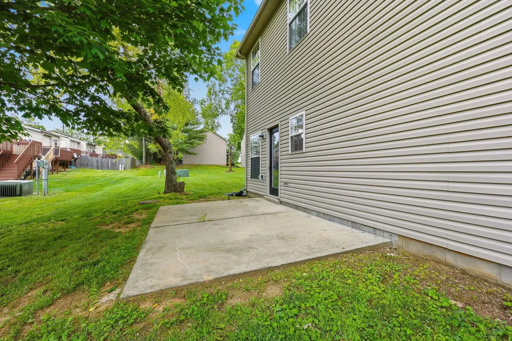 3691 Lochdale Terrace Lexington KY 40514