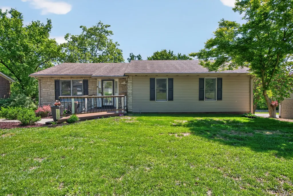 1136 Chinoe Road Lexington KY 40502