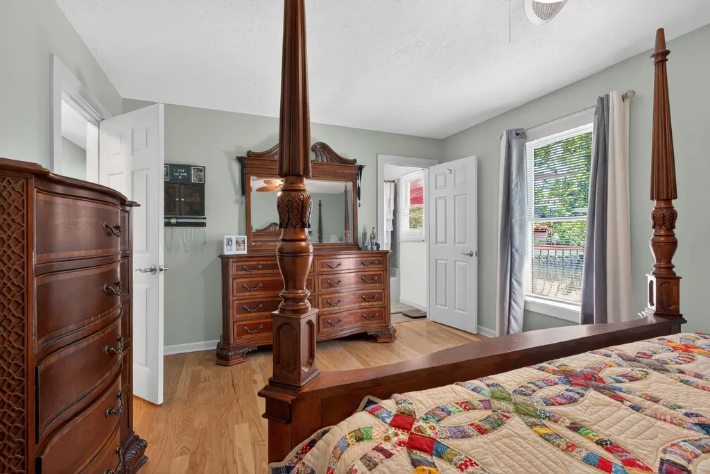 1136 Chinoe Road Lexington KY 40502