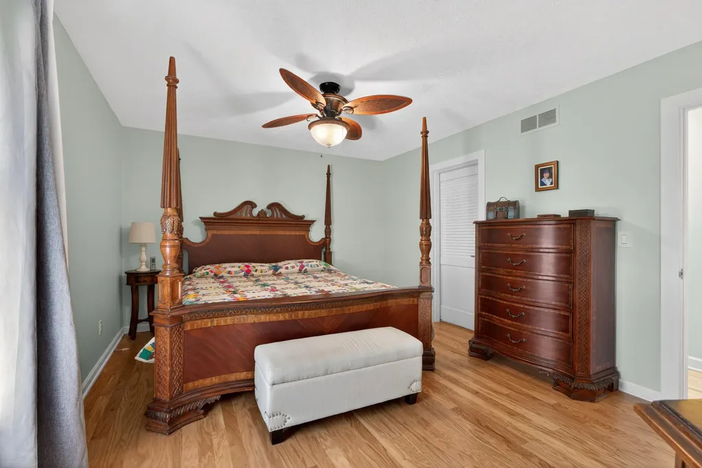 1136 Chinoe Road Lexington KY 40502