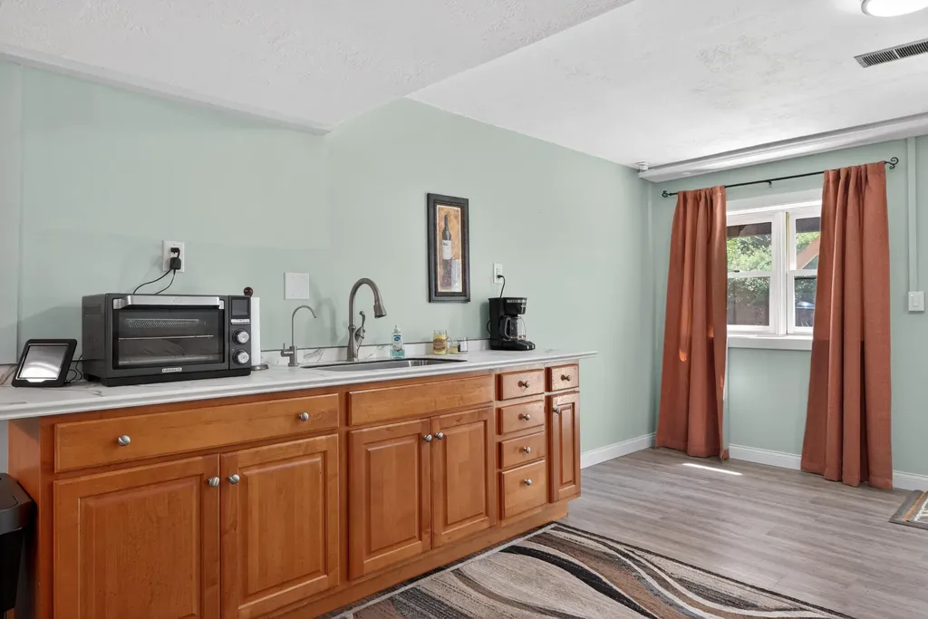 1136 Chinoe Road Lexington KY 40502