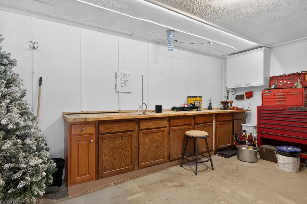 1136 Chinoe Road Lexington KY 40502
