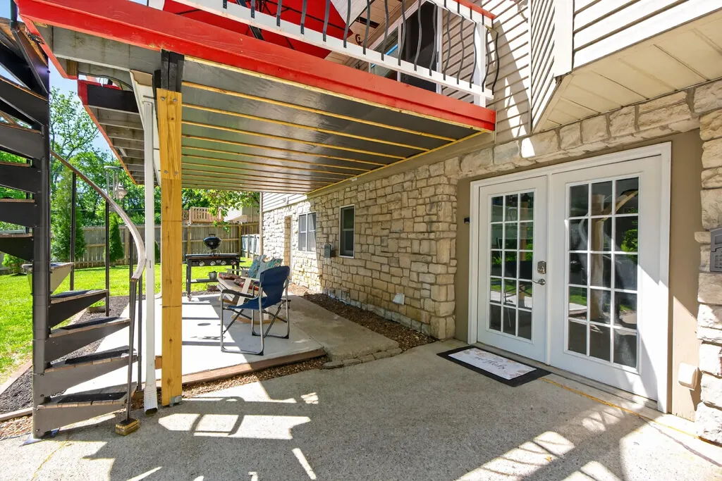 1136 Chinoe Road Lexington KY 40502