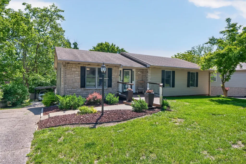 1136 Chinoe Road Lexington KY 40502