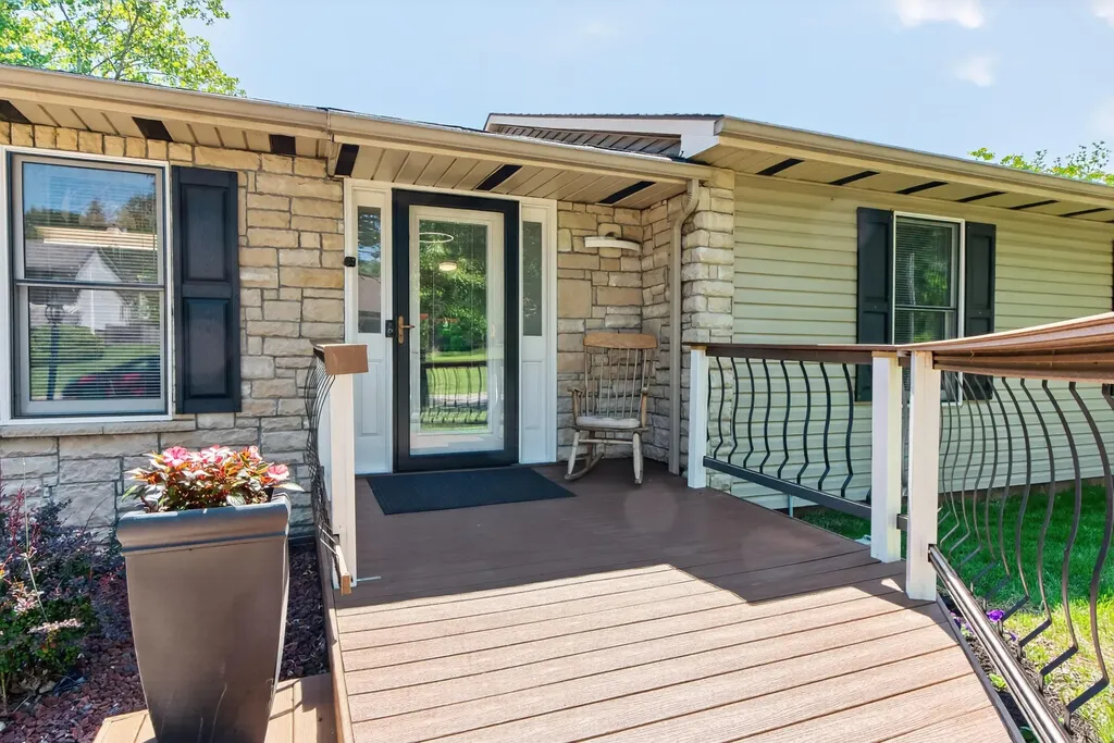 1136 Chinoe Road Lexington KY 40502