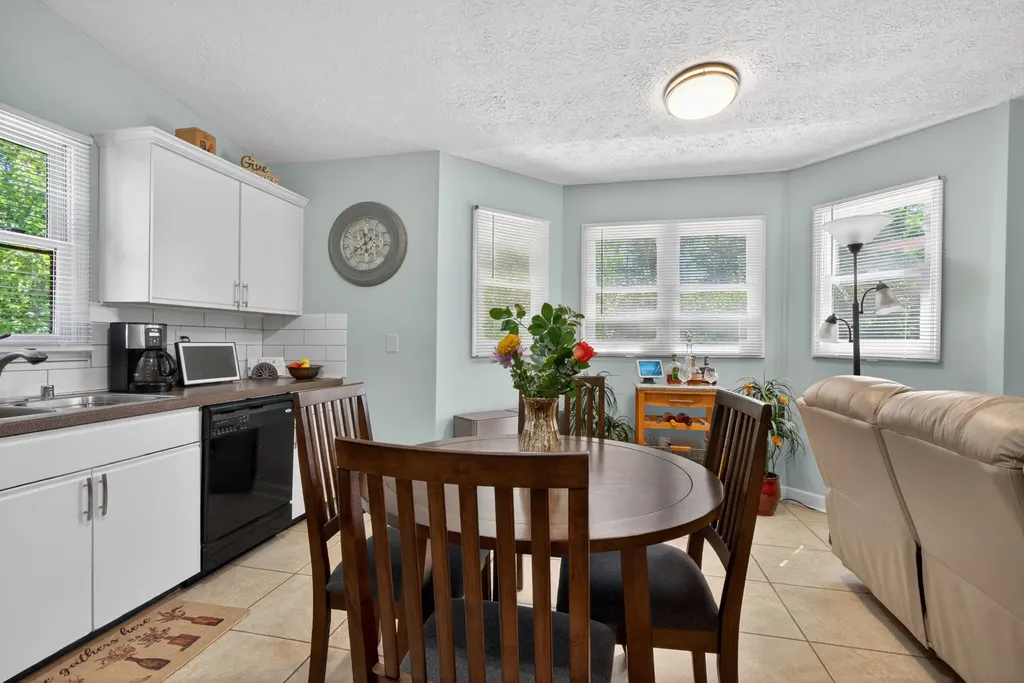1136 Chinoe Road Lexington KY 40502