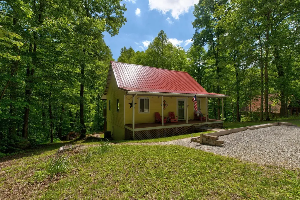 154 Fern Drive Wellington KY 40387