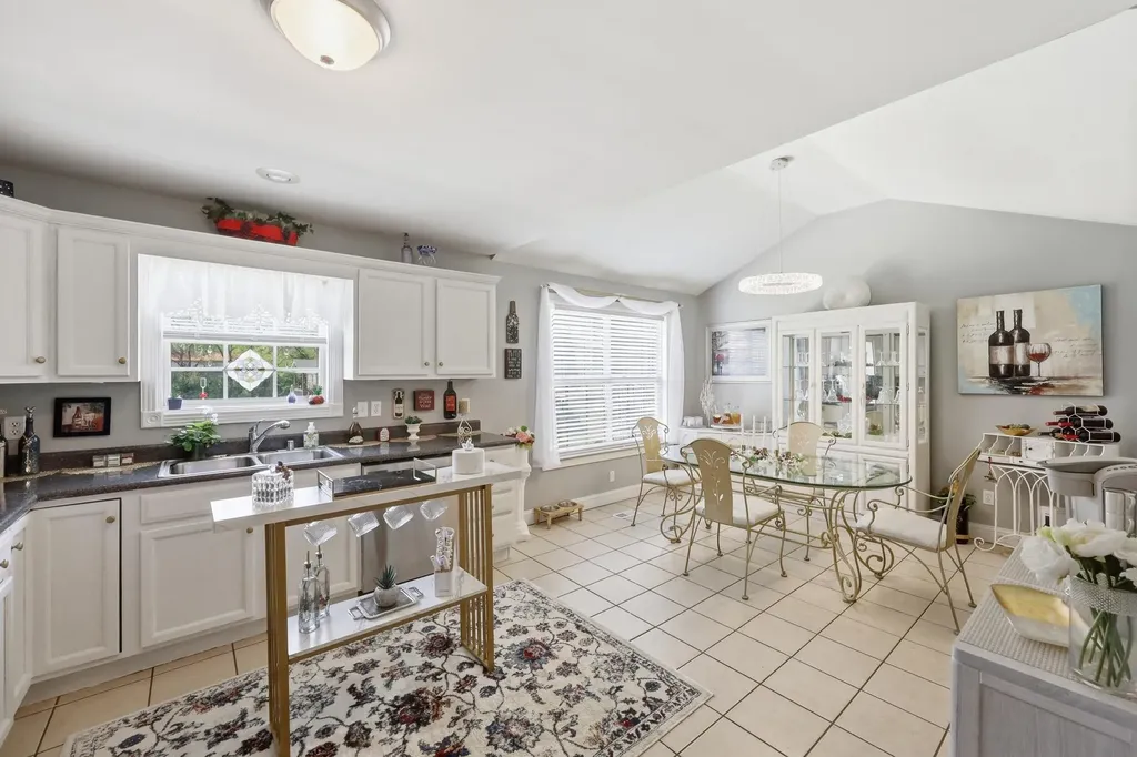 315 Douglas Court Richmond KY 40475