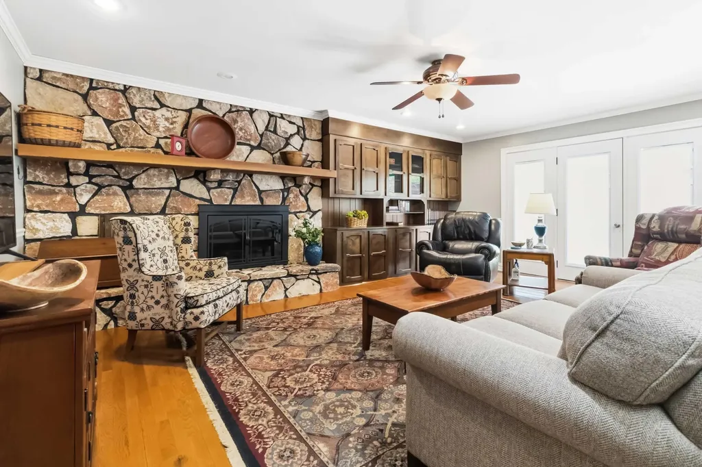 330 Cornett Drive Wallins KY 40873