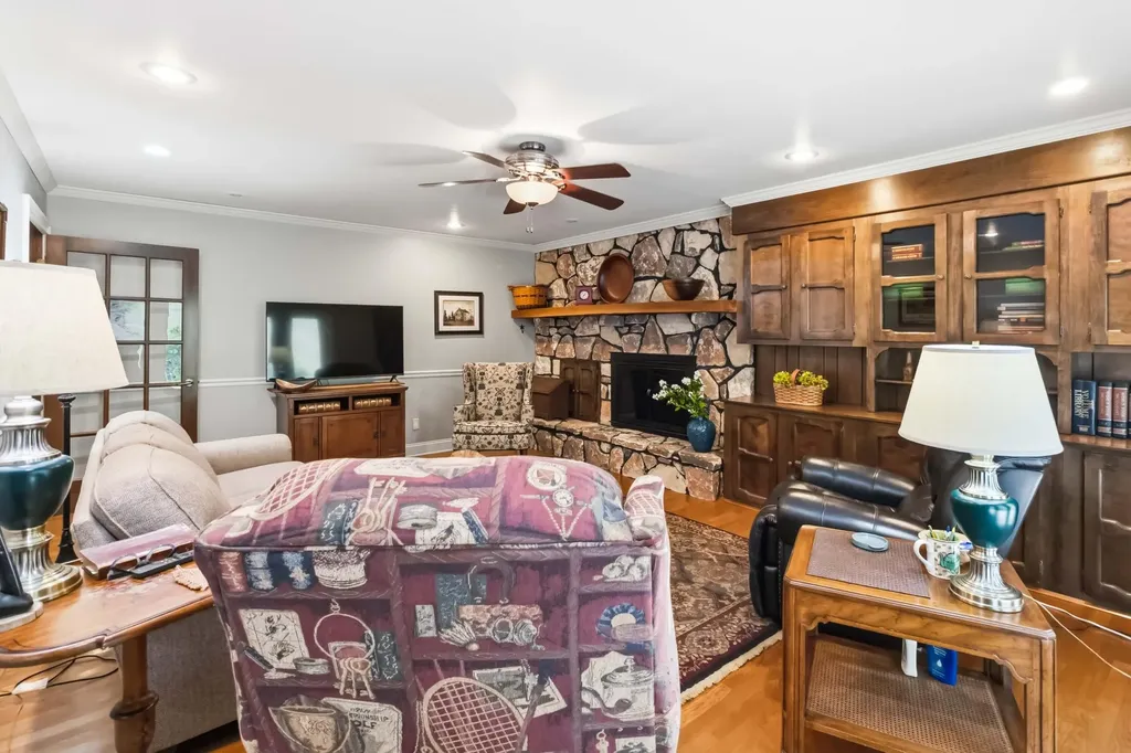330 Cornett Drive Wallins KY 40873