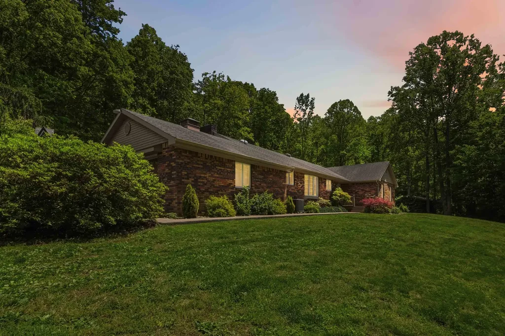 330 Cornett Drive Wallins KY 40873