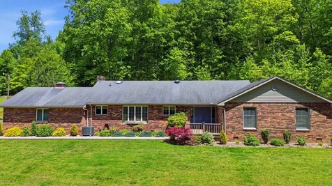 330 Cornett Drive Wallins KY 40873