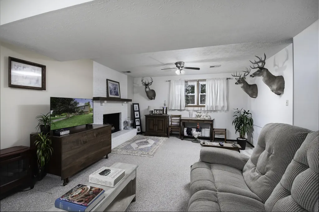 203 Westridge Court Versailles KY 40383