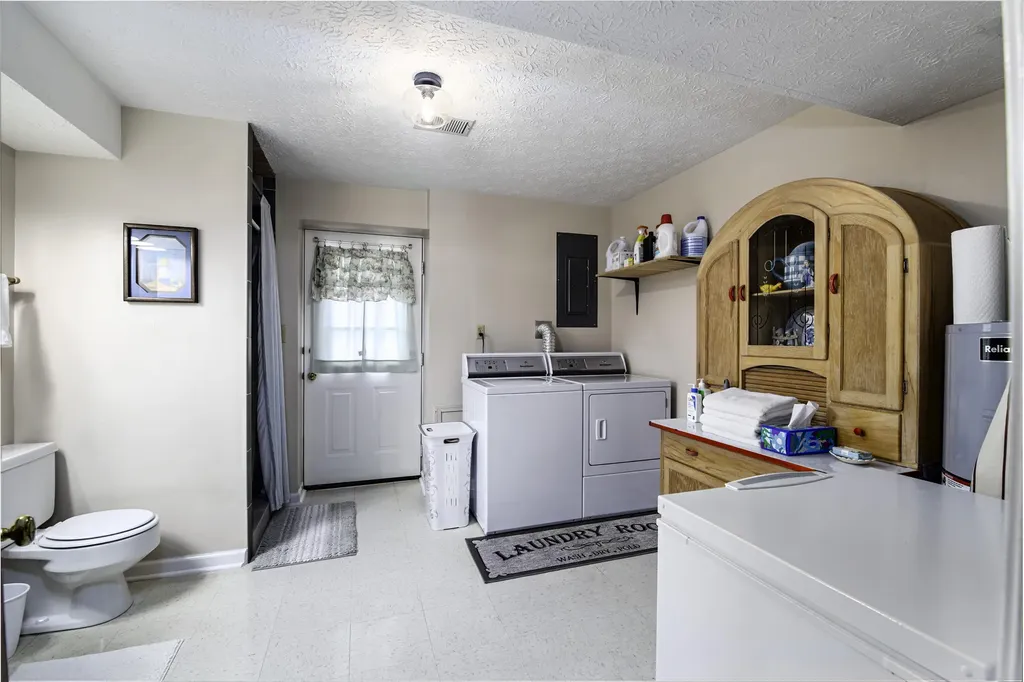 203 Westridge Court Versailles KY 40383