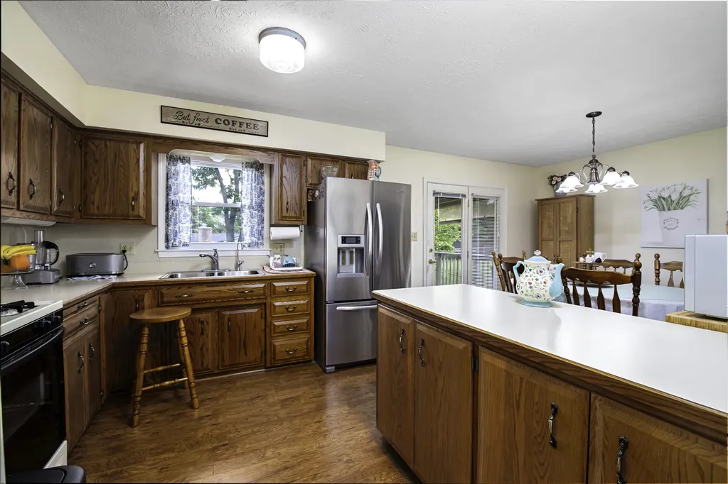 203 Westridge Court Versailles KY 40383