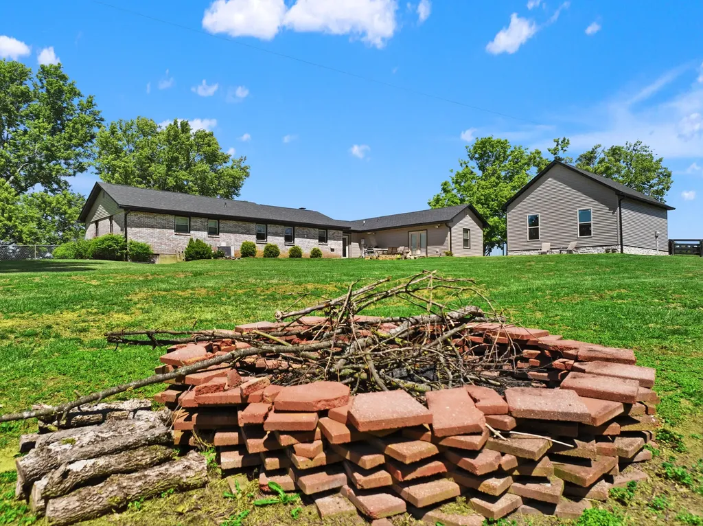 1169 Union City Road Richmond KY 40475