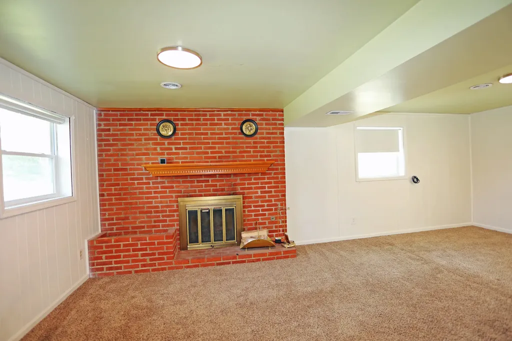 2198 Garden Springs Drive Lexington KY 40504