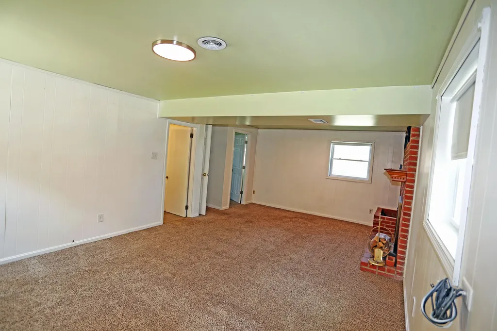 2198 Garden Springs Drive Lexington KY 40504