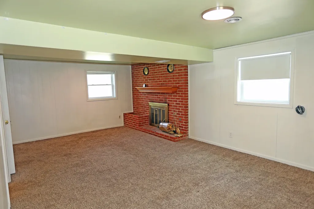 2198 Garden Springs Drive Lexington KY 40504
