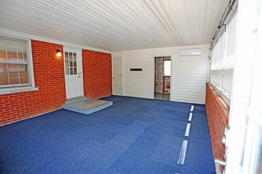 2198 Garden Springs Drive Lexington KY 40504