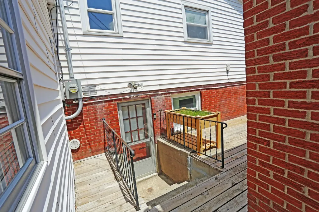 2198 Garden Springs Drive Lexington KY 40504