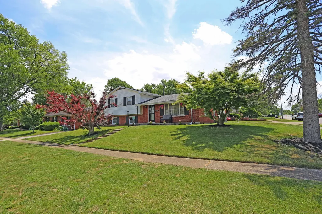 2198 Garden Springs Drive Lexington KY 40504