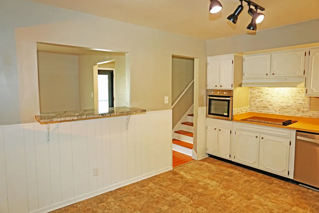 2198 Garden Springs Drive Lexington KY 40504