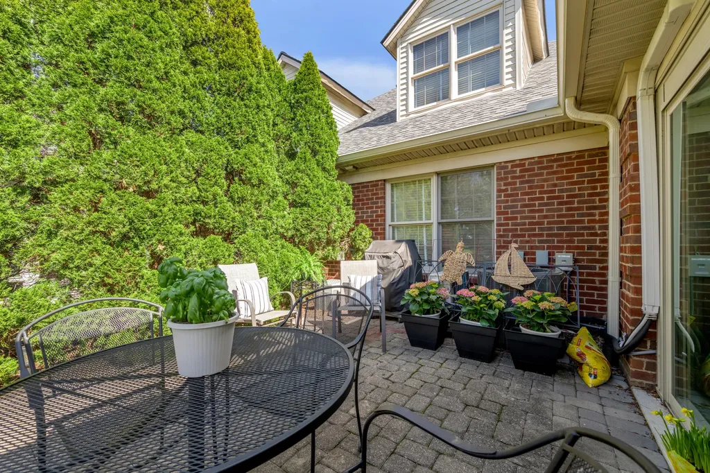 109 Tradition Circle Lexington KY 40509