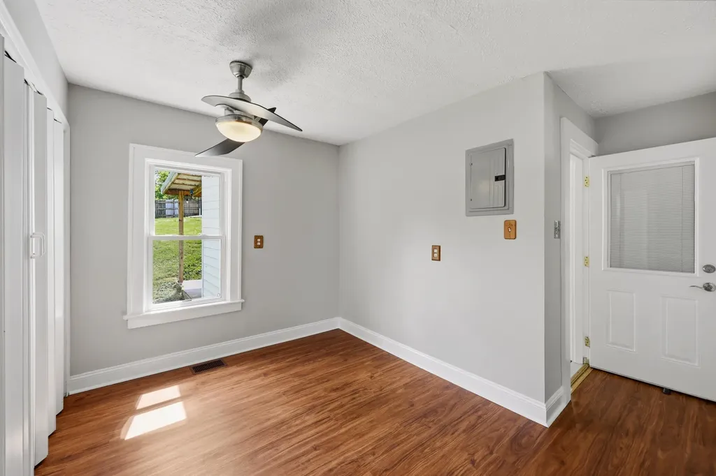 339 S Main Street Winchester KY 40391