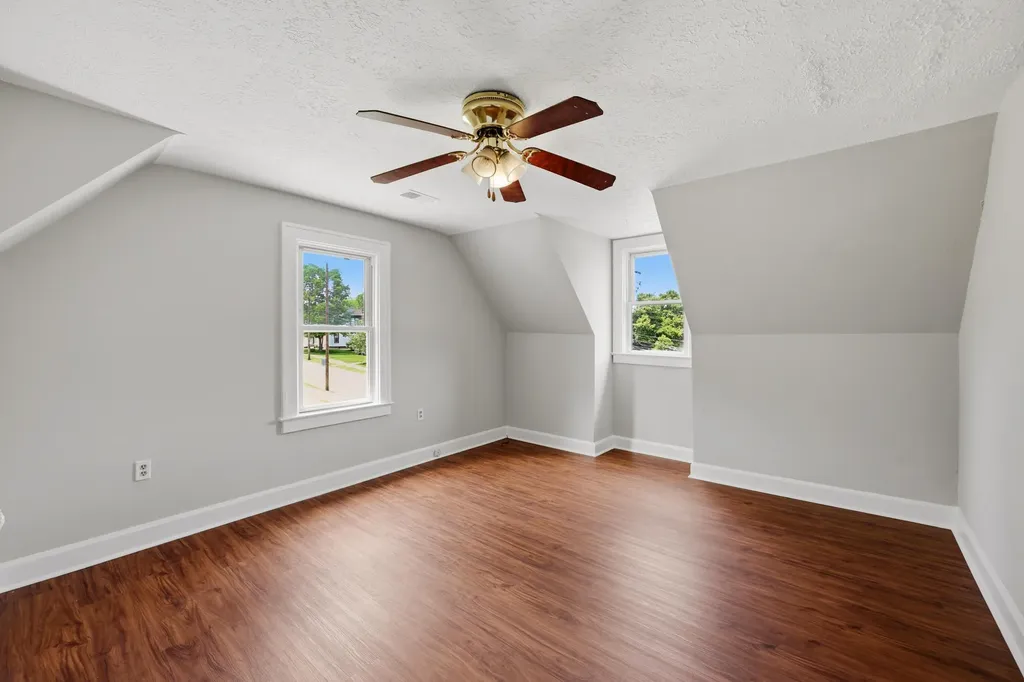 339 S Main Street Winchester KY 40391