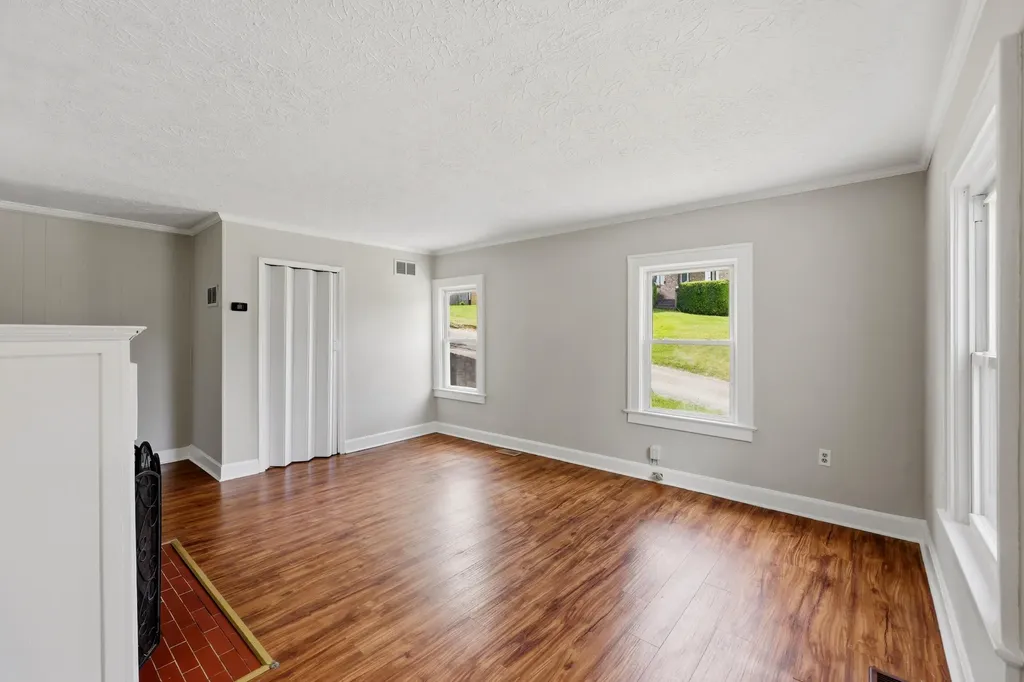339 S Main Street Winchester KY 40391
