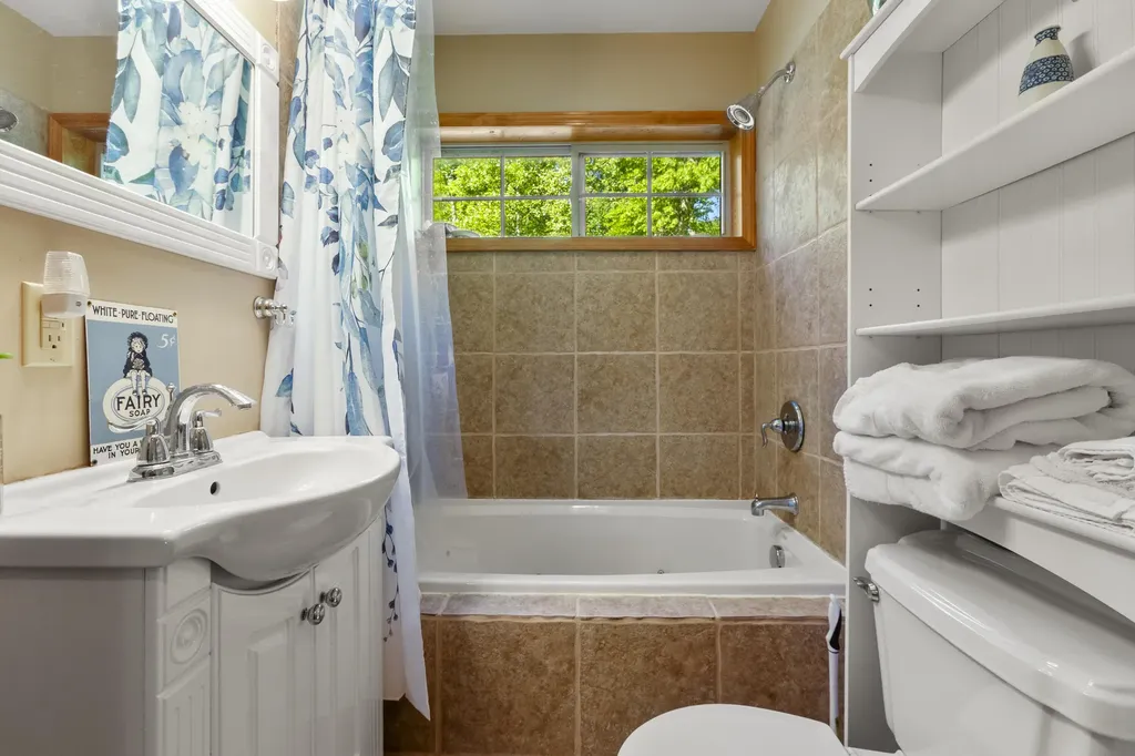 7468 Hardwicks Creek Road Clay City KY 40312