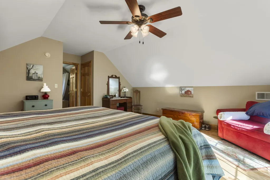 7468 Hardwicks Creek Road Clay City KY 40312