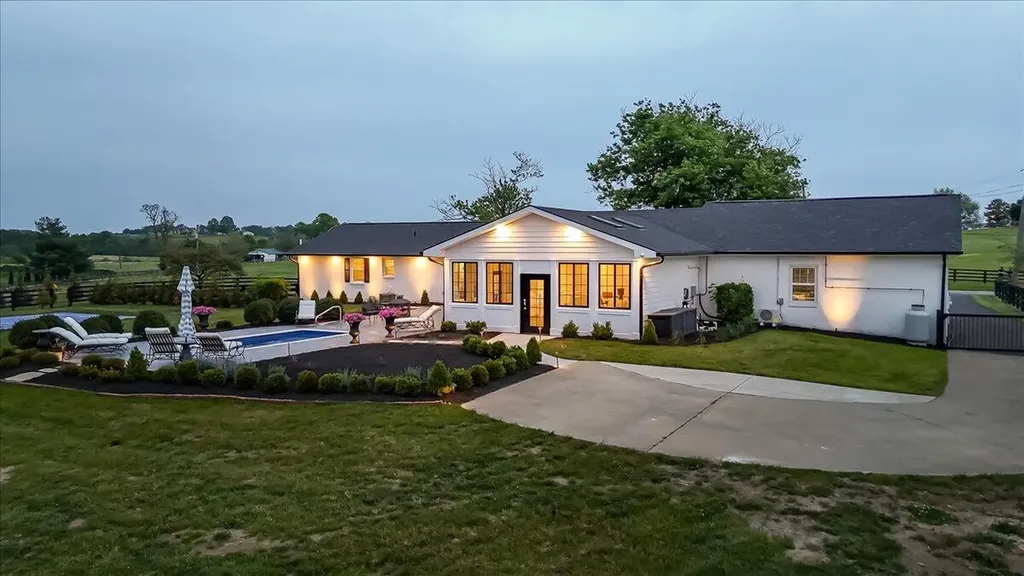 197 Browns Mill Road Versailles KY 40383