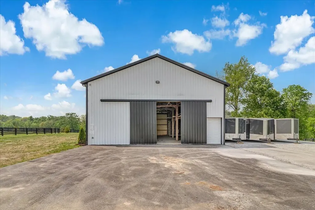 197 Browns Mill Road Versailles KY 40383