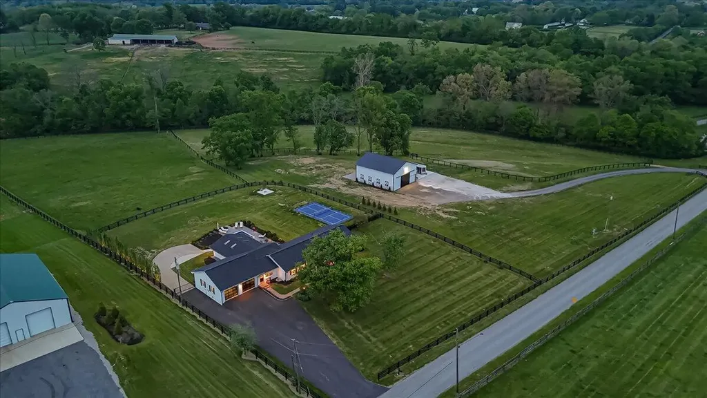 197 Browns Mill Road Versailles KY 40383
