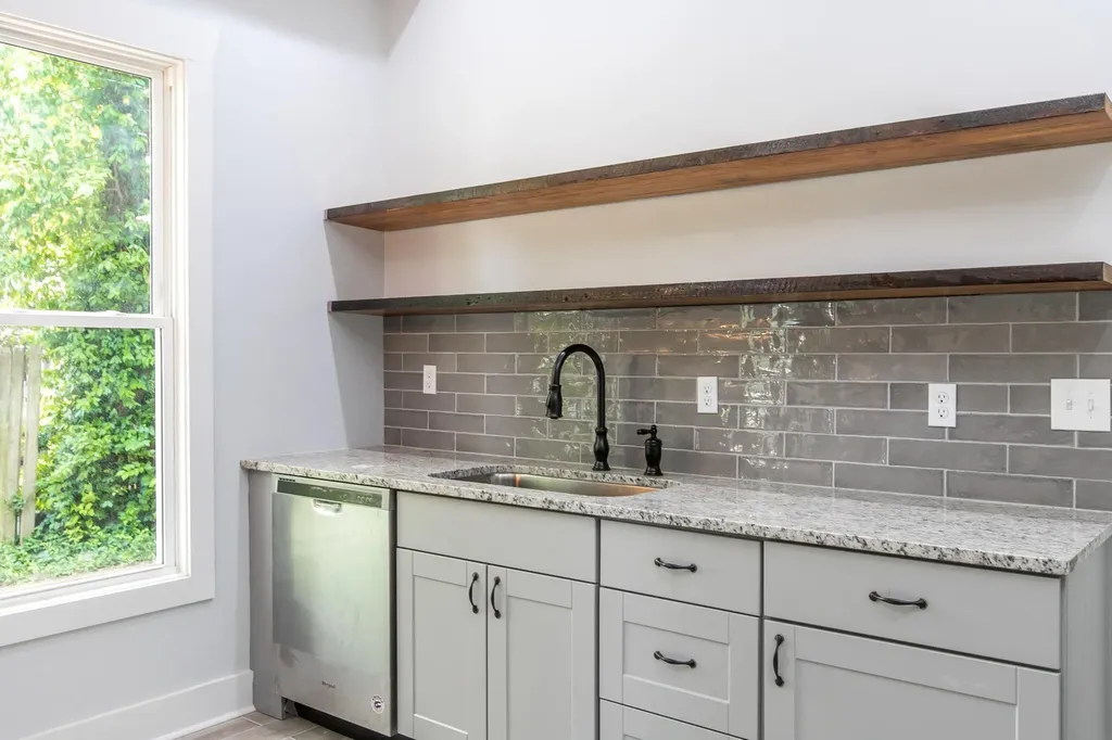 276 E Fourth Street Lexington KY 40508